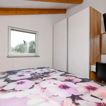 House With A Swimming Pool - 21049 Holiday home