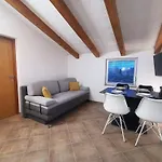 Hébergement de vacances House With A Swimming Pool - 21049