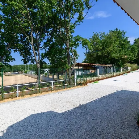 House With A Swimming Pool - 21049 Medulin