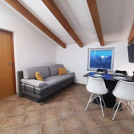 Holiday home House With A Swimming Pool - 21049